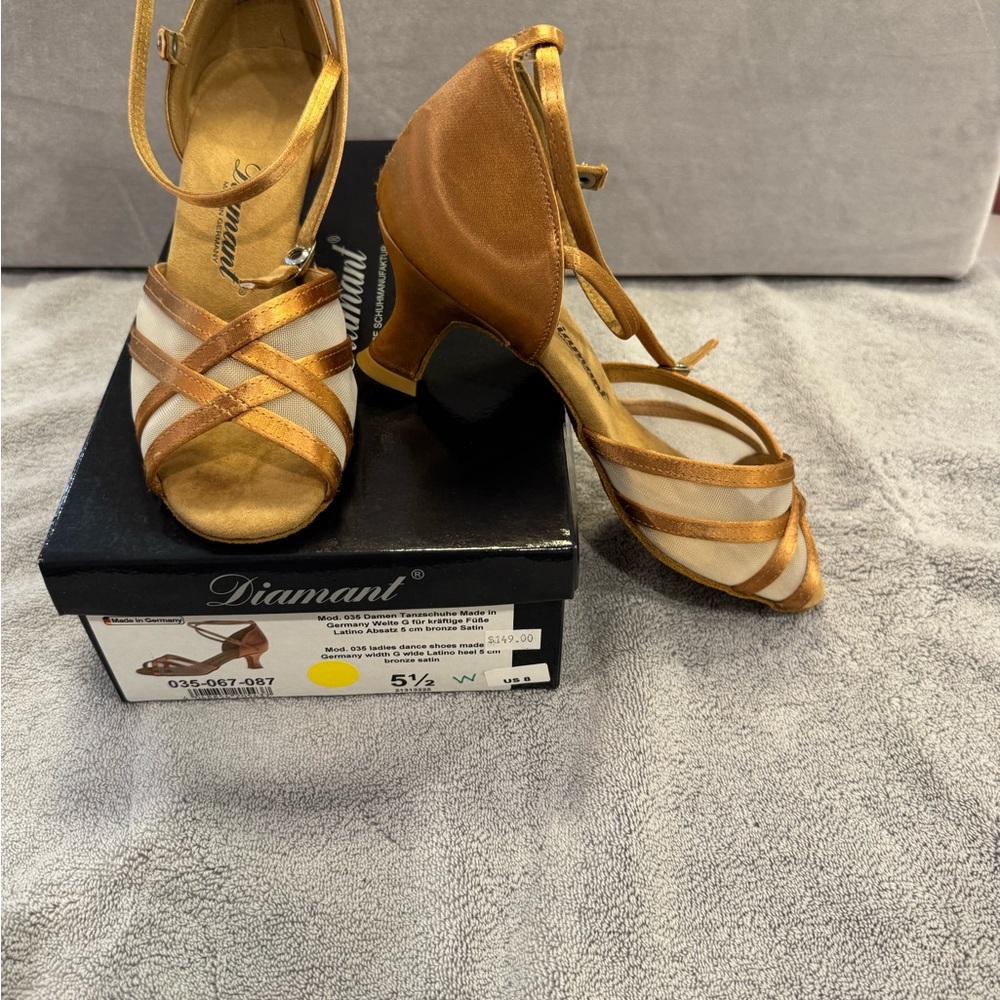 Women’s Ballroom Dancing Shoes 8 Wide